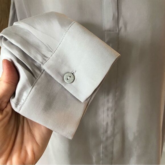 Club Monaco Dropped Shoulder Long Sleeve High Low Flowy Two Button Top Size L - Picture 6 of 11